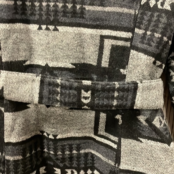 KIRRA COAT - Picture 9 of 10